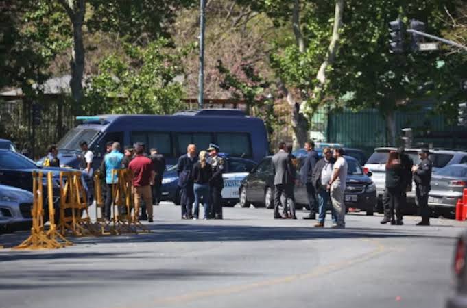 Tensión en Palermo por una amenaza de bomba en la Embajada de Estados Unidos