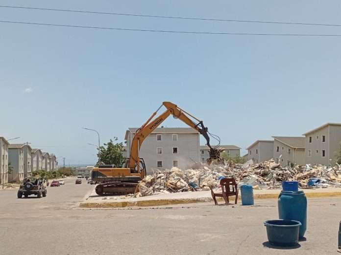 Demoliciones seguras y nuevos urbanismos lideran el plan de reconstrucción en La Guaira