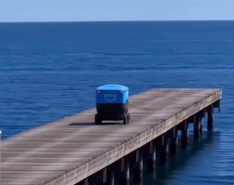 ¡Explotado! Robot de reparto renuncia y se lanza al mar