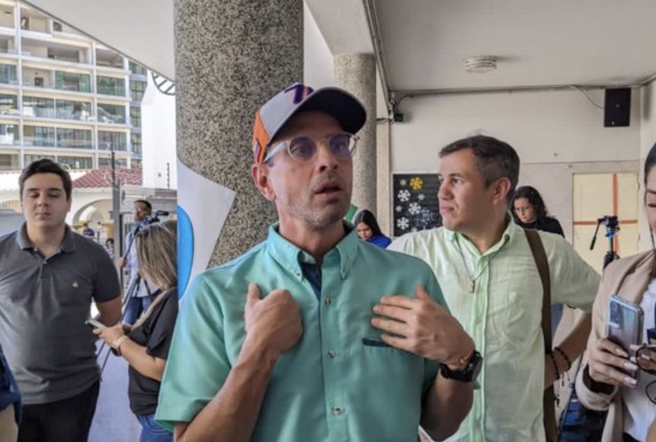 Capriles cuestiona situación irregular del dólar y plantea medidas para rescatar la economía nacional
