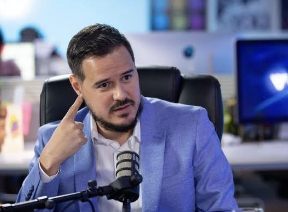 «Noviembre hablará»: Ricardo González prevé un escenario complejo para Trump en las próximas elecciones