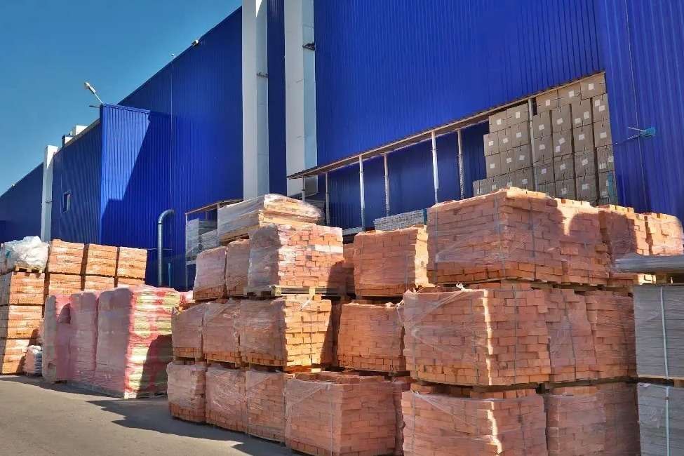 ¿Hasta cuándo se mantendrá la prohibición de exportación de materiales de construcción en el país?