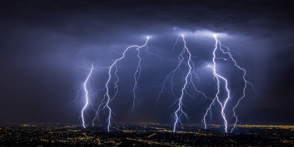 INAMEH prevé lluvias y descargas eléctricas para este jueves