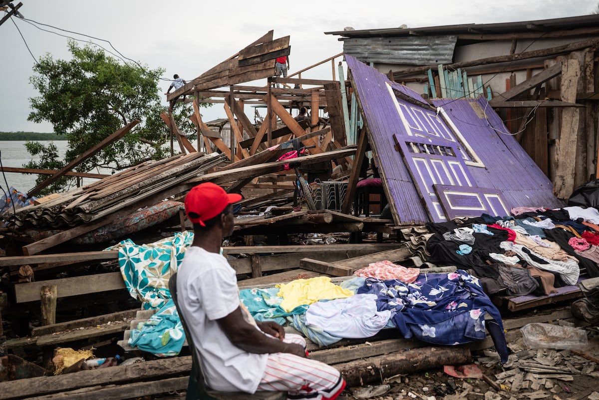 Cifra de víctimas por el devastador terremoto asciende a 329 muertos en Colombia