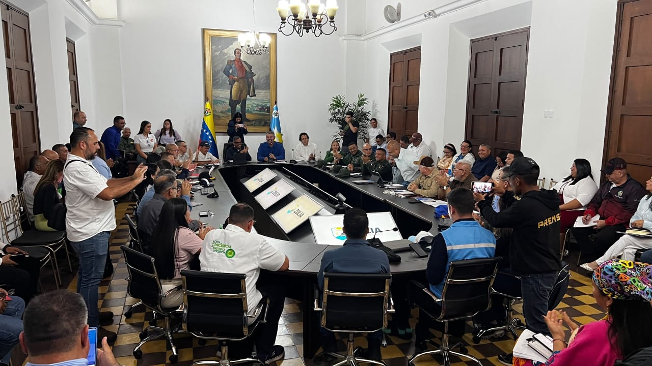 Gobierno nacional y sector agroinsumos evalúan estructura de costos
