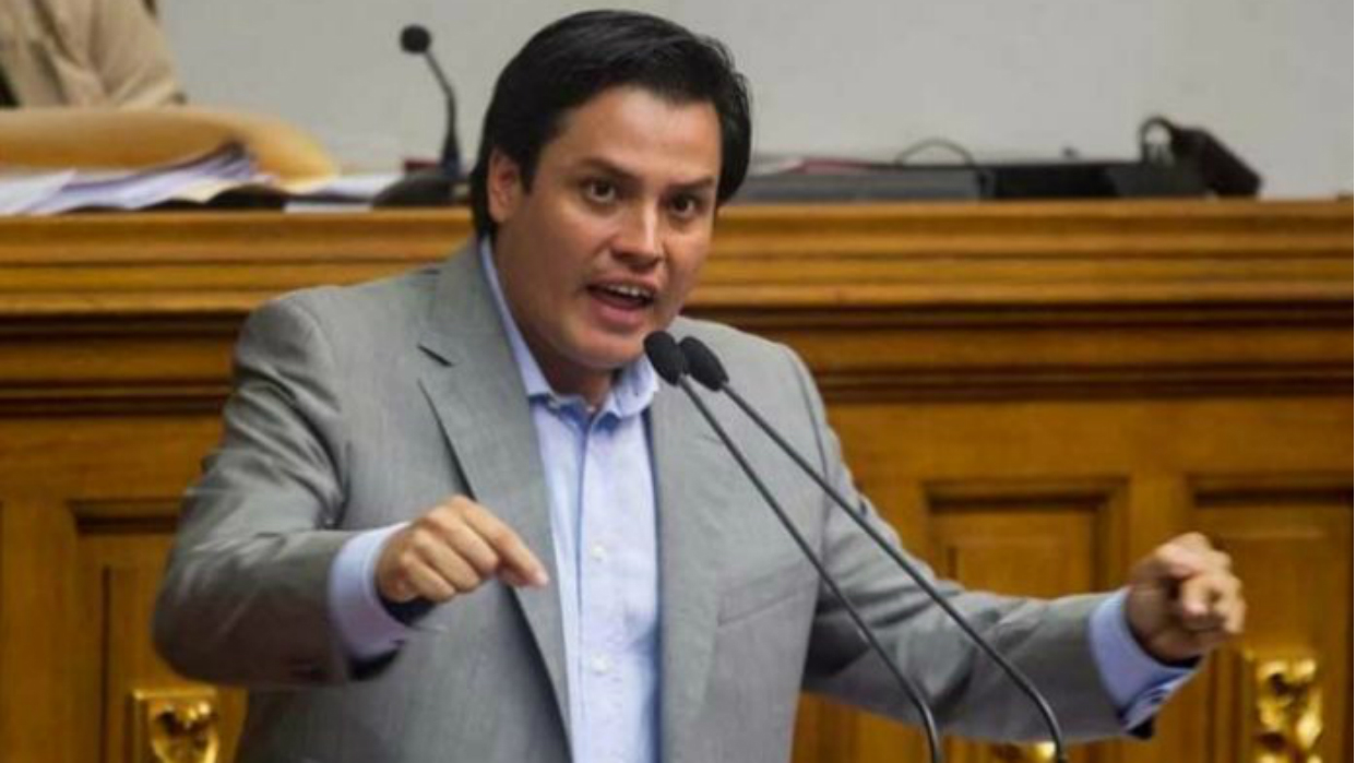 ¿Dónde están las reservas de oro? Paparoni cuestiona el saqueo del patrimonio nacional
