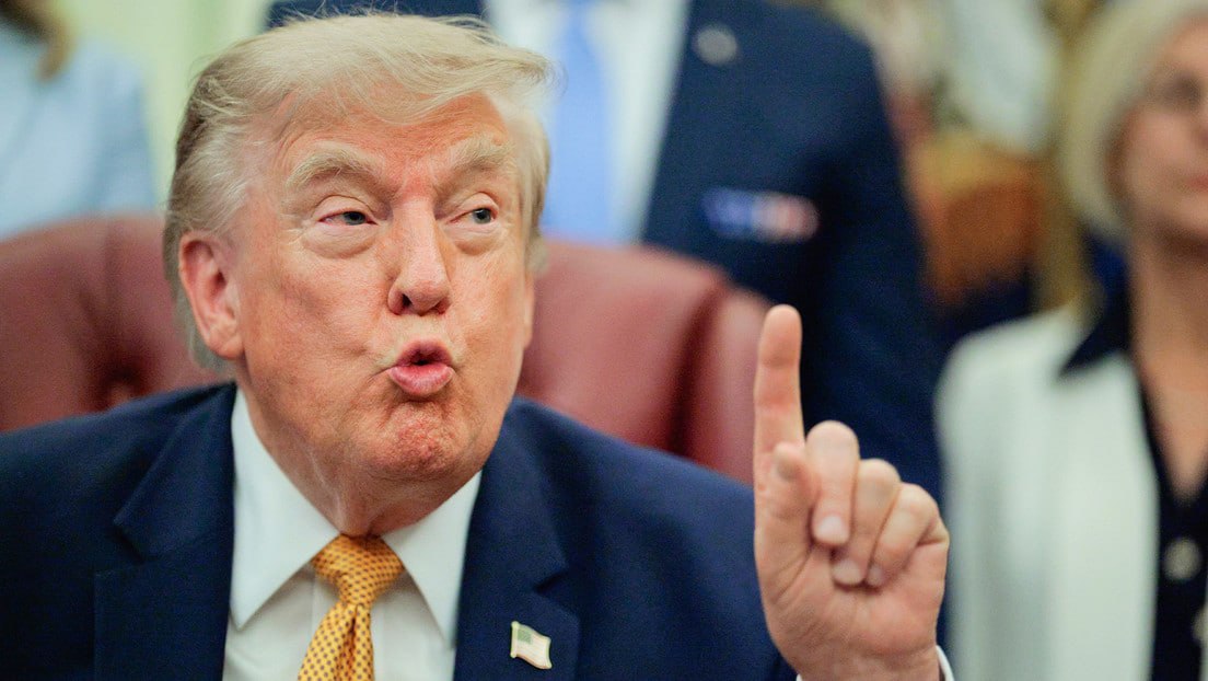 Trump afirma: Armada de EE.UU. asume el control absoluto del tránsito marítimo en Ormuz