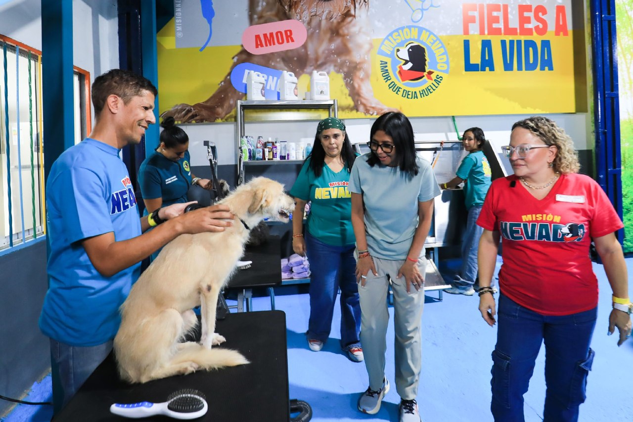 Delcy Rodríguez inaugura un refugio de vanguardia para la protección de los animales más vulnerables