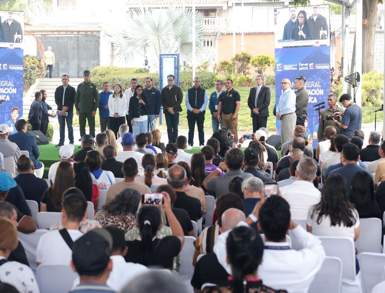 ¡Impulso económico en La Guaira! Entregan 478 financiamientos a emprendedores
