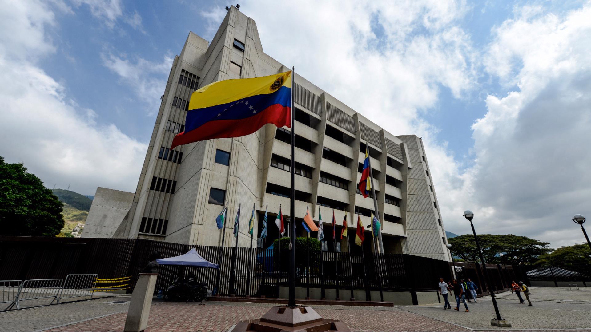 TSJ confirma estado de excepción económica por 60 días en Venezuela