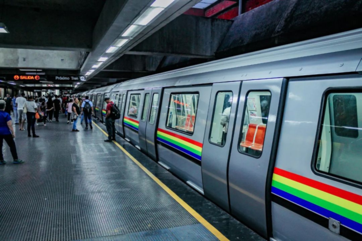 «Norma e integridad»: Metro de Caracas fija posición sobre ingreso de animales y agresiones a su personal
