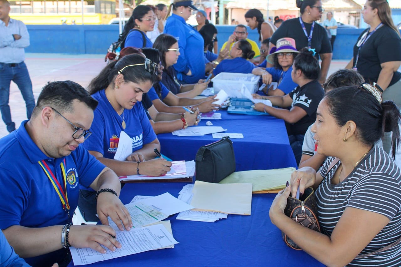 Identidad sin fronteras: Maracaibo y el Consulado de Colombia asesoran en trámites internacionales