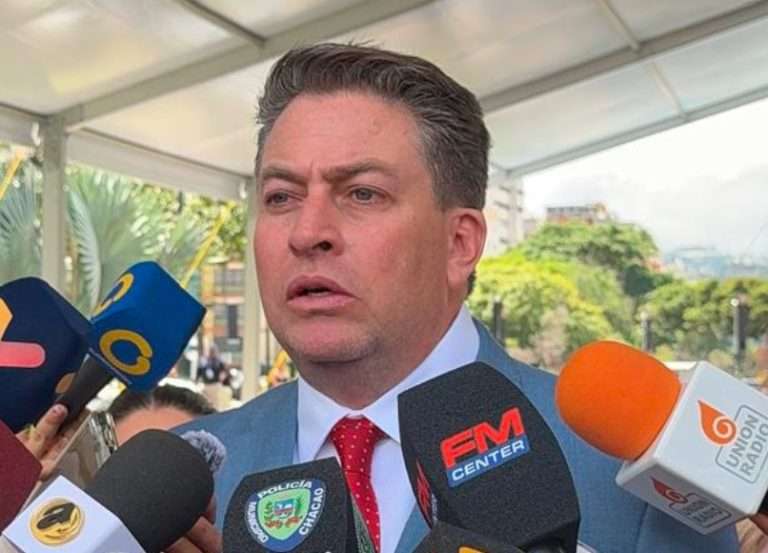 Alcaldía de Chacao financiará la reparación de viviendas afectadas