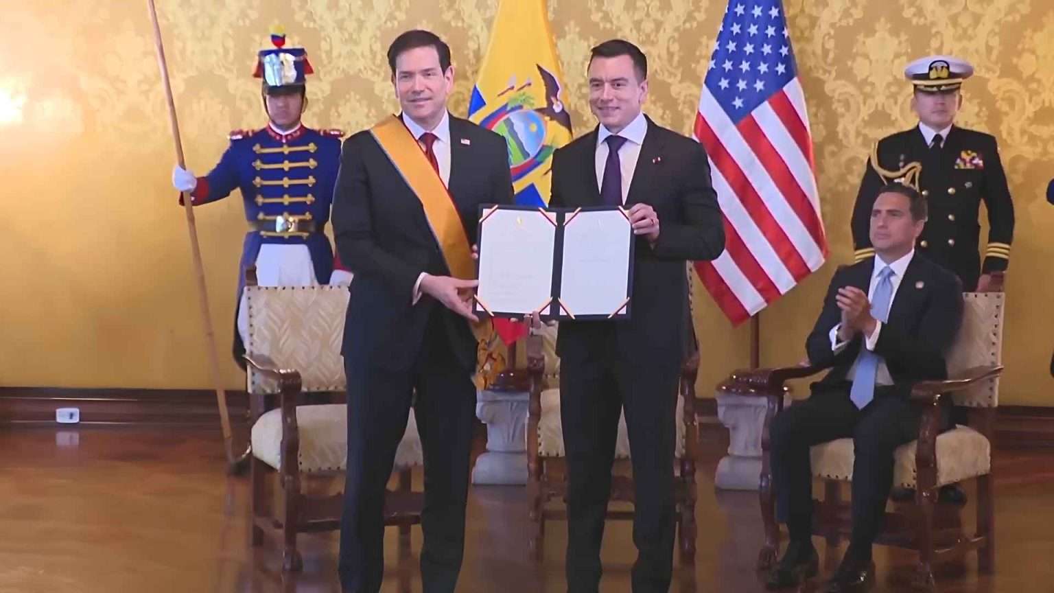 Fuertes críticas en Ecuador tras la polémica visita de Marco Rubio