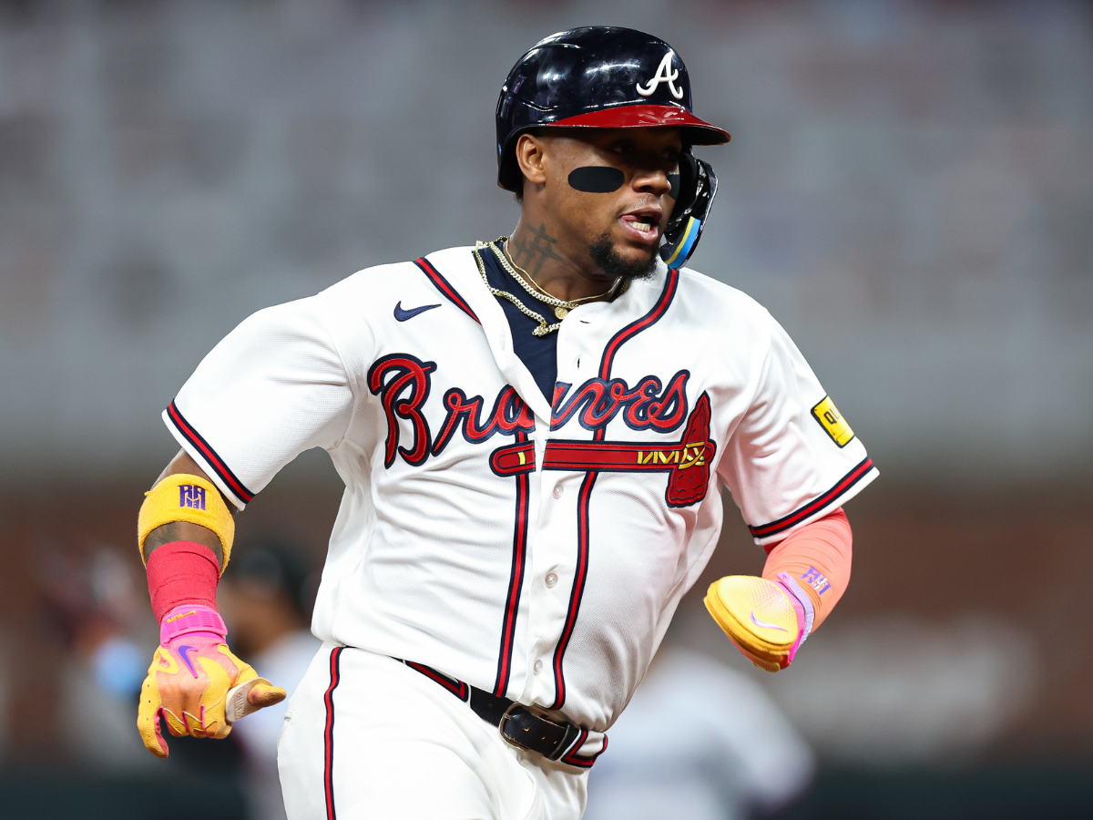 Ronald Acuña Jr. conecta histórico jonrón y rompe récord en la MLB