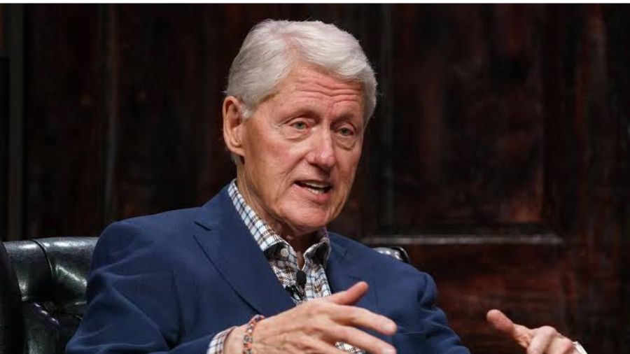Bill Clinton defiende al periodismo frente a las restricciones de la administración de Trump