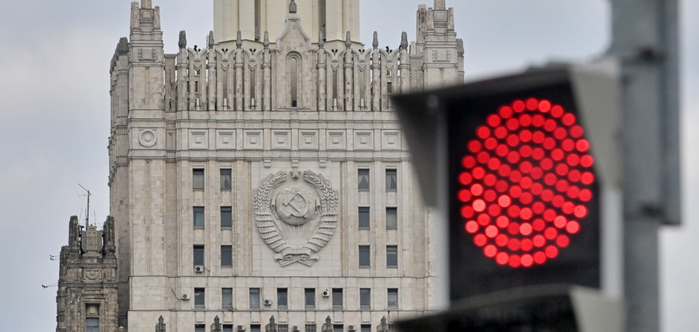 Rusia insta a ciudadanos extranjeros y diplomáticos a no viajar ni permanecer en Ucrania