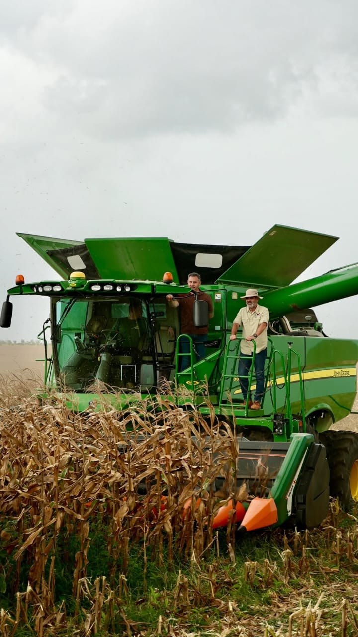 Padrino López encabeza entrega de títulos agrarios e impulsa la cosecha en Anzoátegui