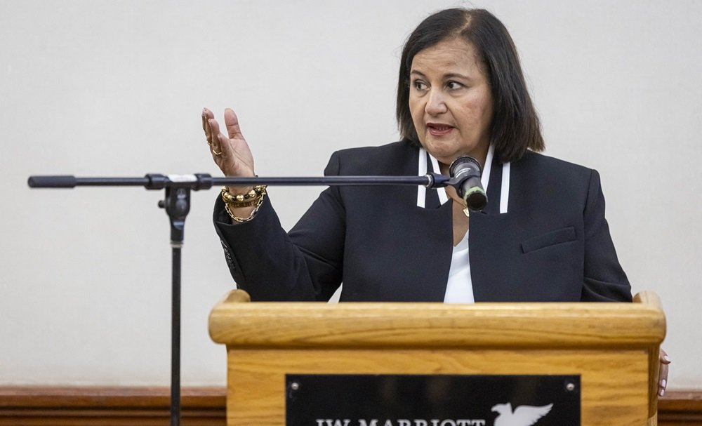 Dinorah Figuera fija condiciones y anuncia posibles elecciones 2027-2028