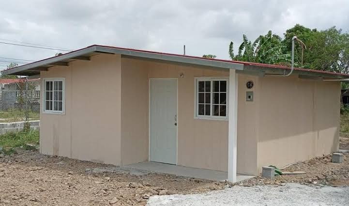 Avanza la reconstrucción en Panamá con la primera entrega de vivienda en Veraguas