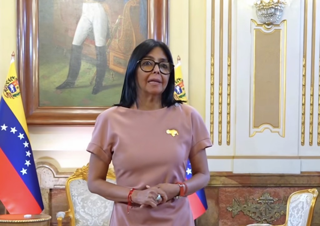 La presidenta Delcy Rodríguez recibió en el Palacio de Miraflores a Dinorah Figuera tras tercera jornada de diálogo