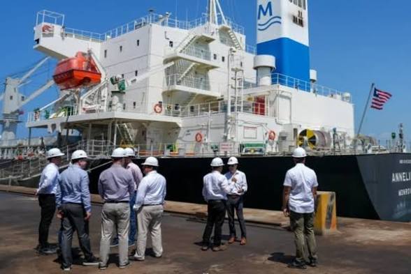 Envío de fertilizantes venezolanos fortalece el campo en Estados Unidos