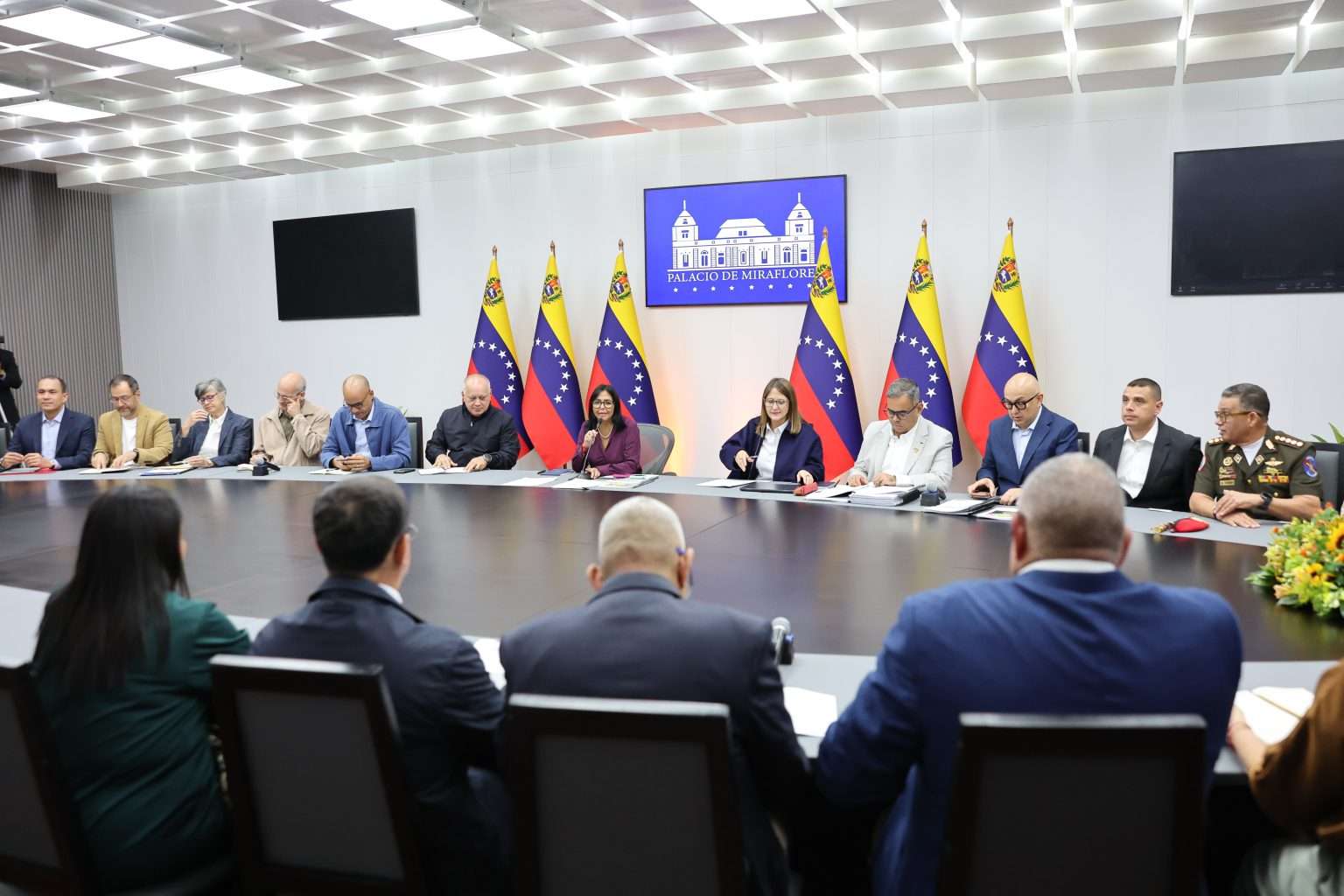 ​Gobierno desplegará plan de atención casa por casa para los abuelos