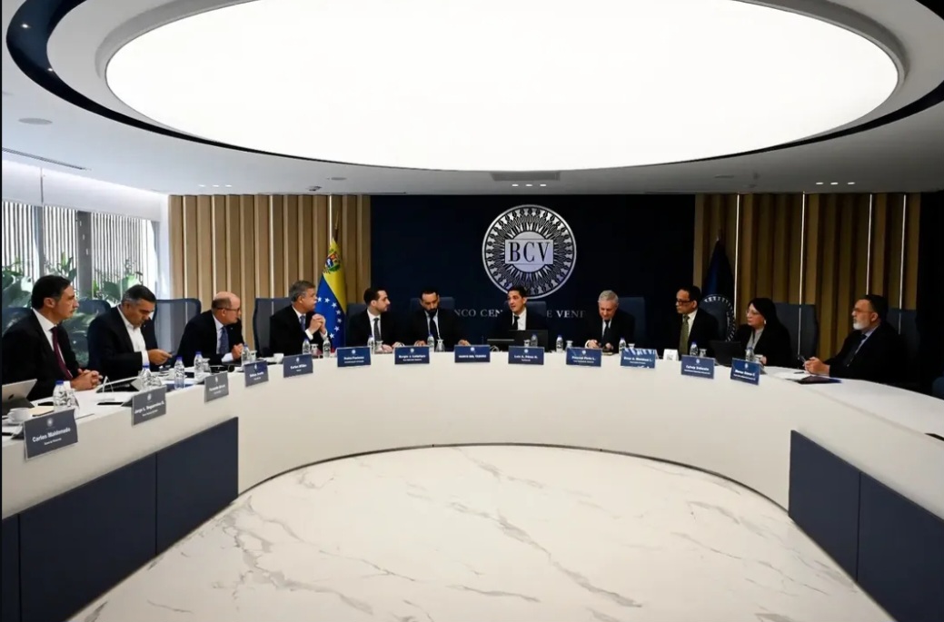 ​Avanza la coordinación entre el BCV y la banca para afianzar la economía nacional