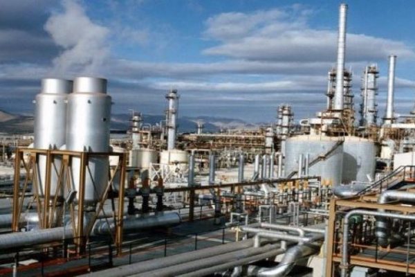 Químicos venezolanos operan por debajo del 40% de su capacidad