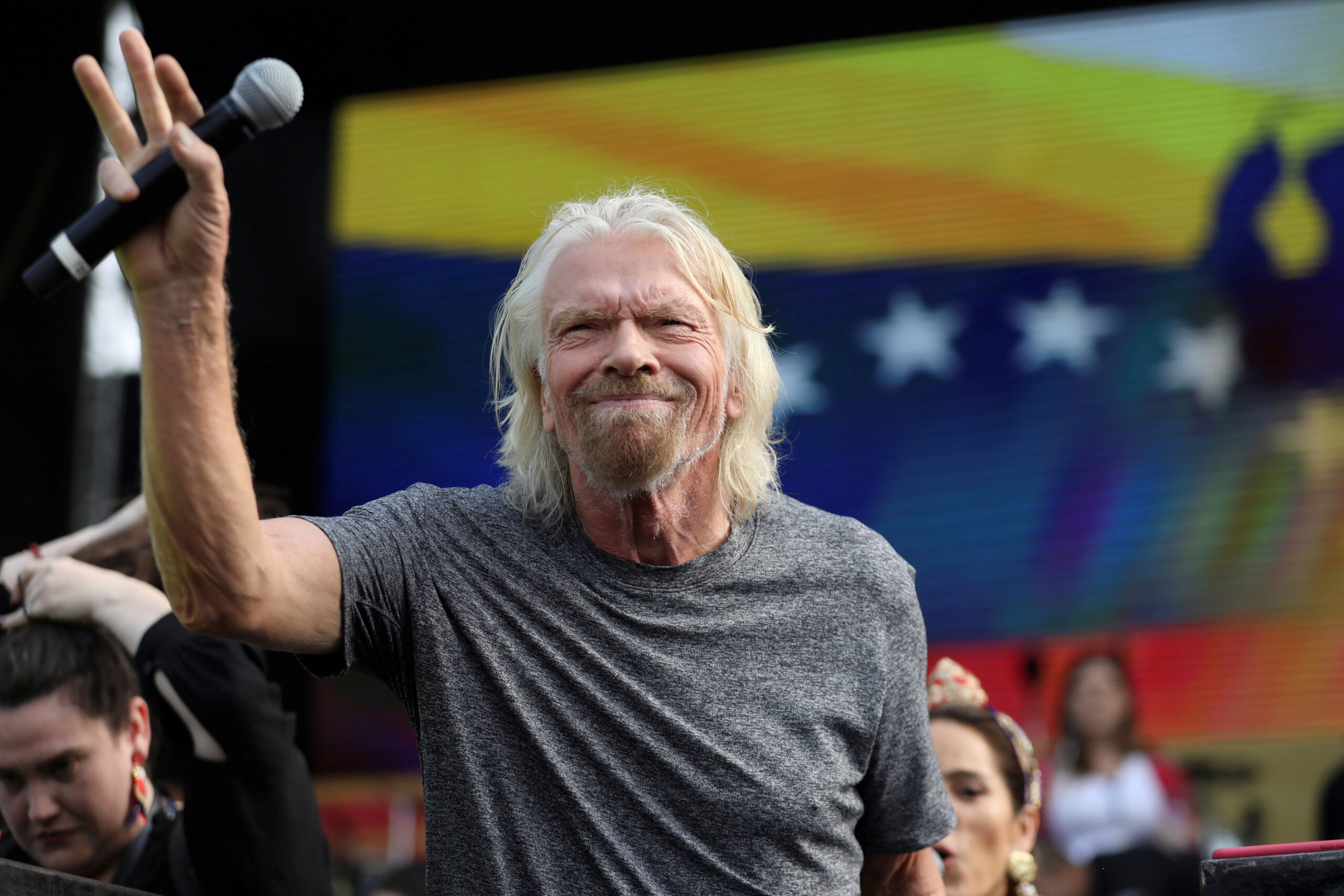 Branson inspira a los emprendedores en el Startup Summit